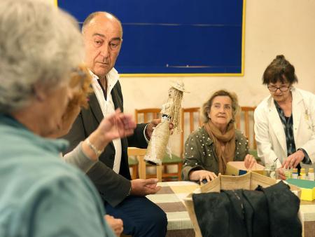 Imagen Los cursos de la Diputación de Aulas Sociales, Aulas de Manualidades, Ocio Preventivo y Promoción del Cuidado y Autocuidado suman más de medio millar de grupos en todo el territorio